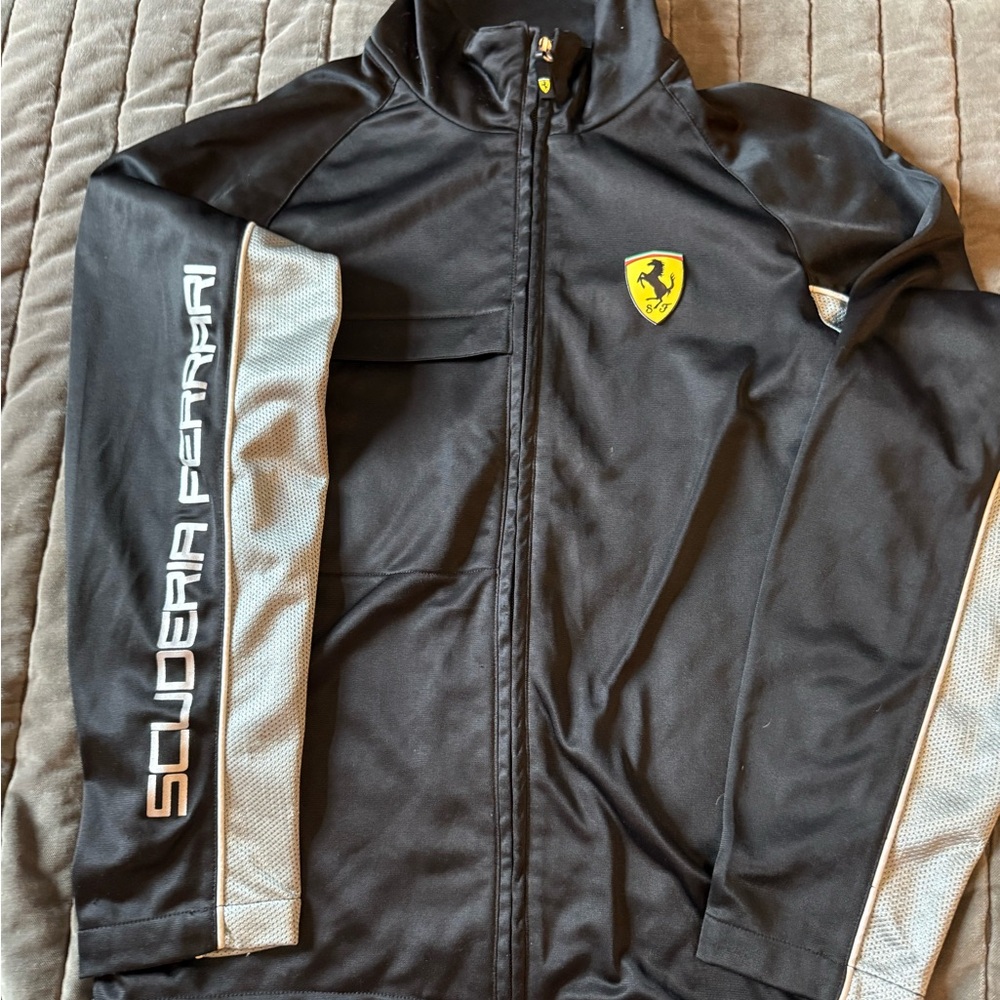 Scuderia Ferrari Black Jacket with Iconic Logo